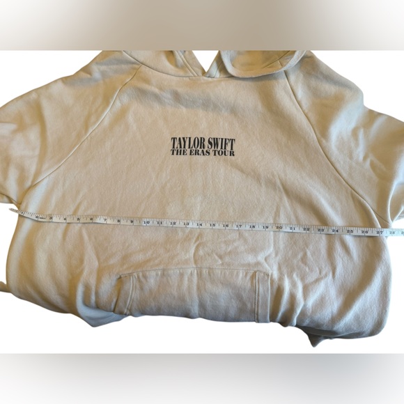 Taylor Swift Eras Tour Beige Hoodie Size 3XL - Picture 5 of 9